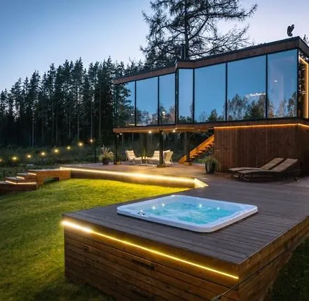 Luxury Ojasaaro Vila *